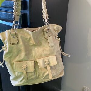 Nancy O’Dell oversized tote bag